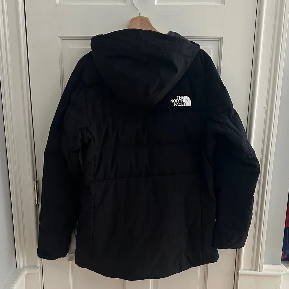 The North Face Women’s Corefire Black Puffer Jacket - Picture 4 of 4